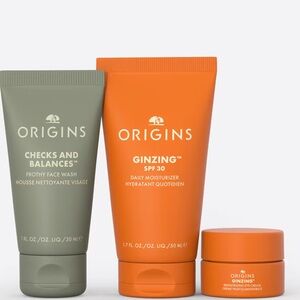 Origins GLOWING ESSENTIALS